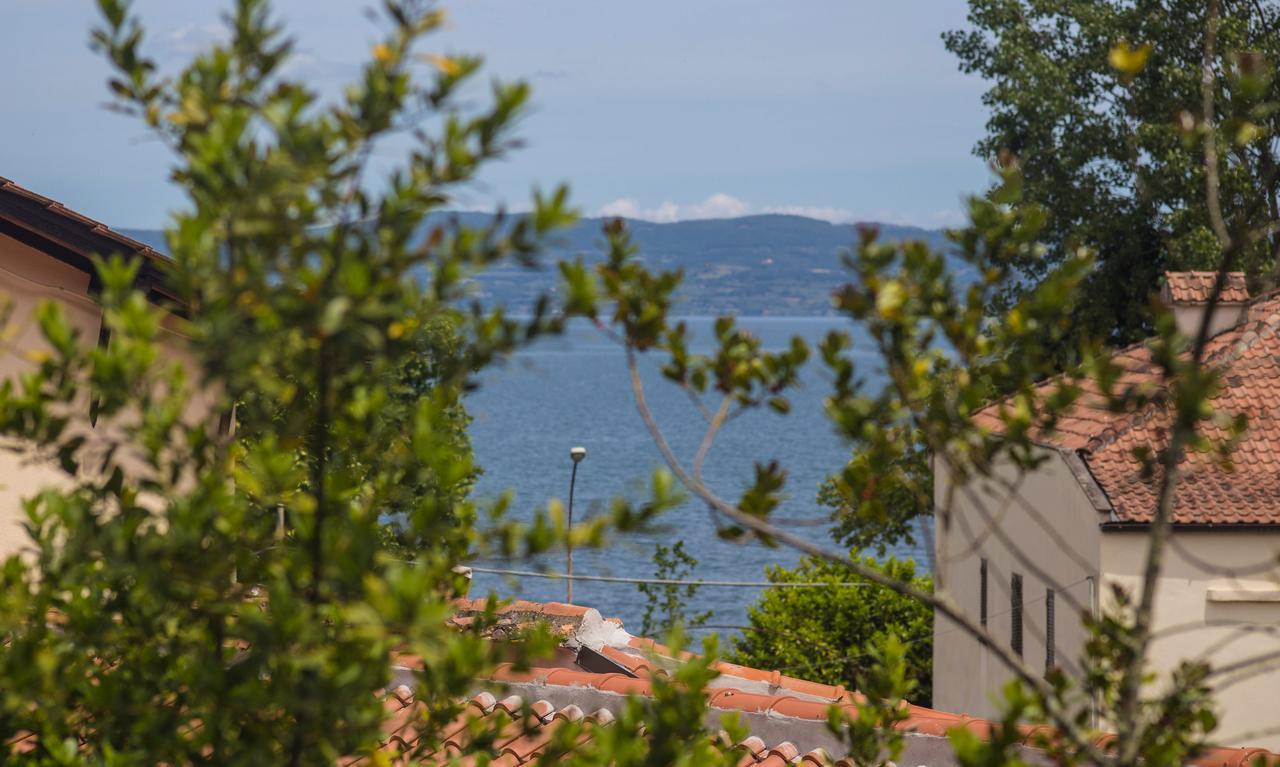 Lako Hostel Capodimonte Exteriér fotografie
